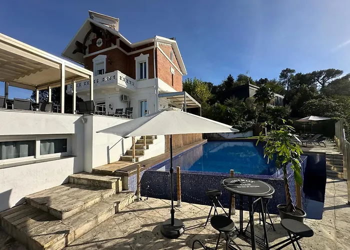 Aya House