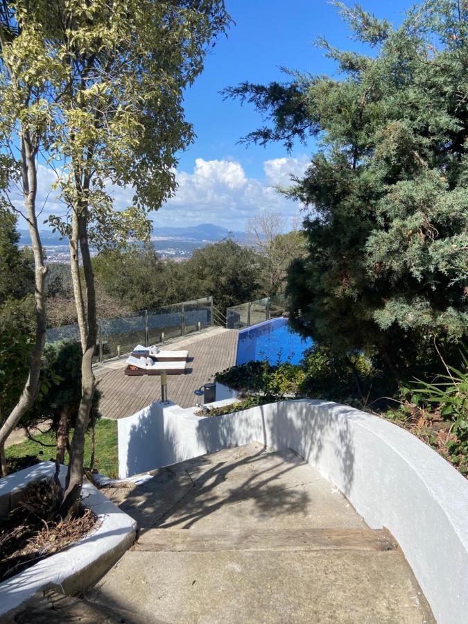 Resort Aya House La Floresta Pearson